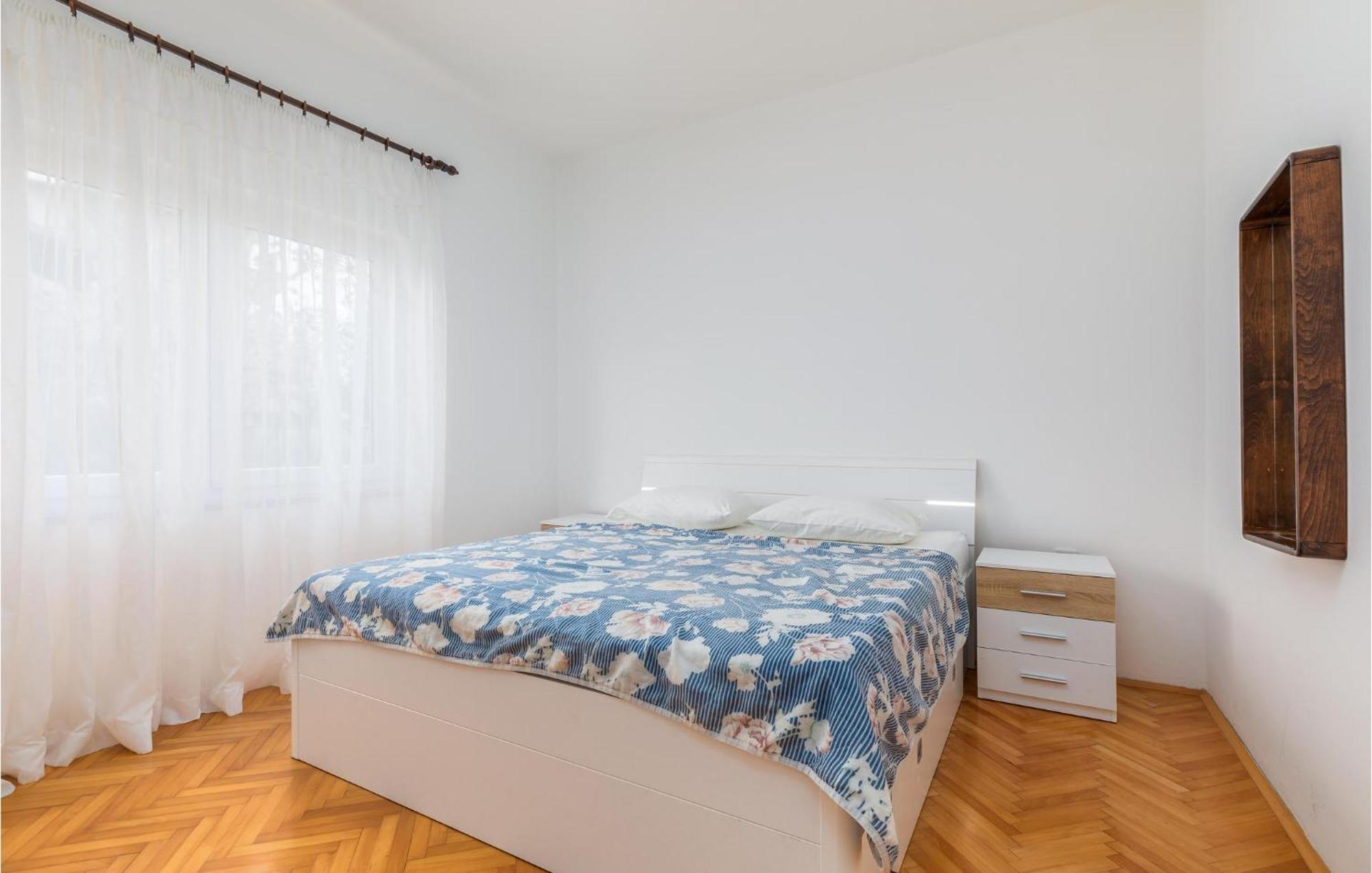 Lovely Apartment In Fazana With Kitchen Экстерьер фото