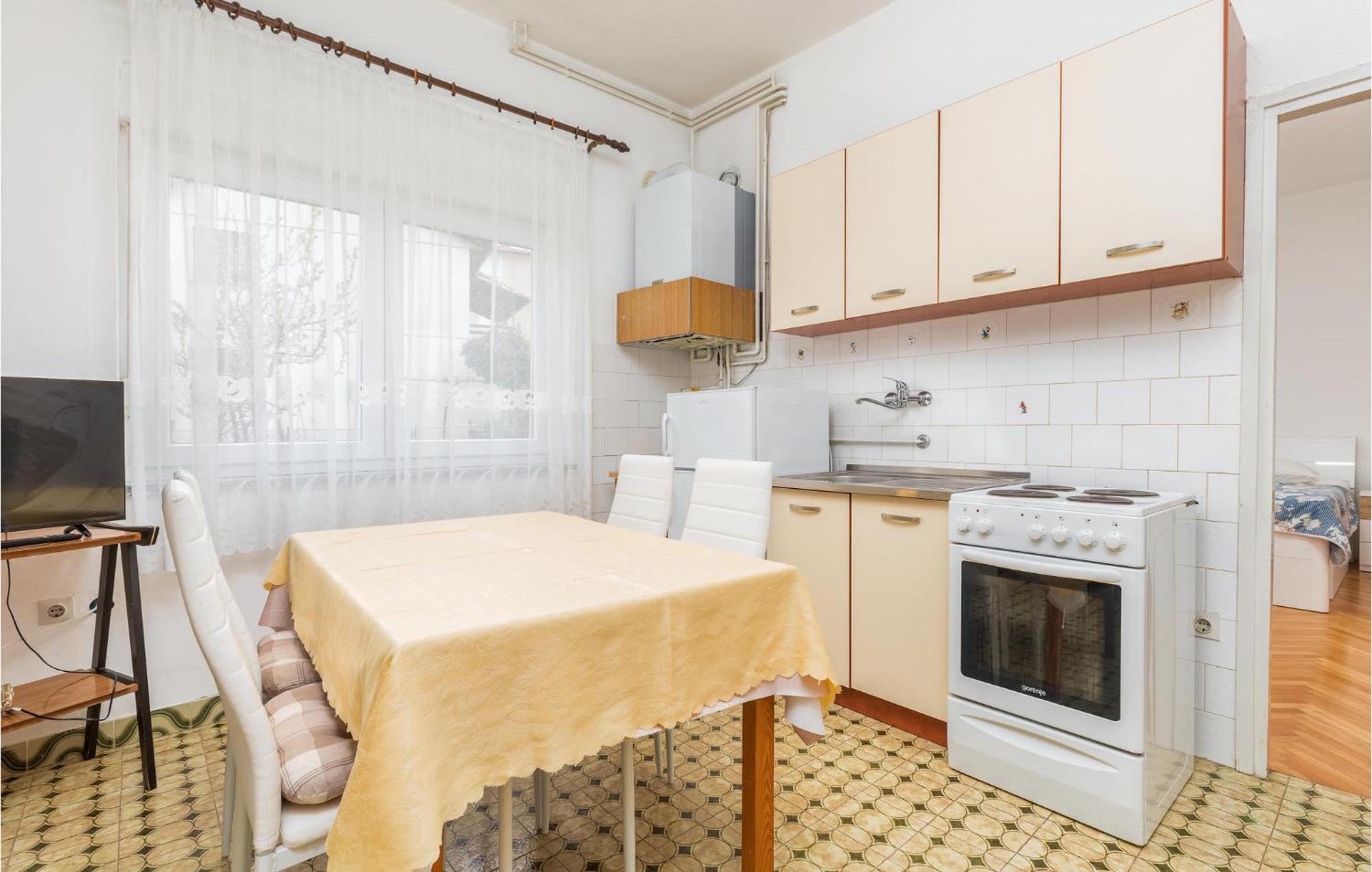 Lovely Apartment In Fazana With Kitchen Экстерьер фото
